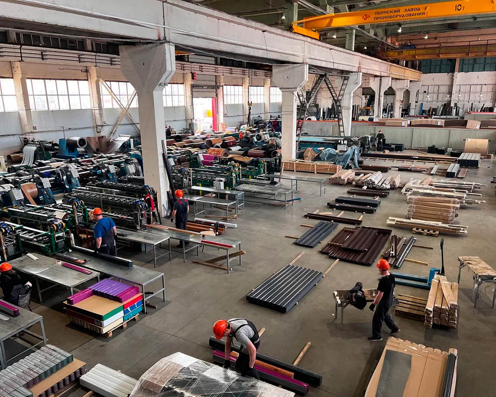 Фото 1 производство ТПК Центр Металлокровли